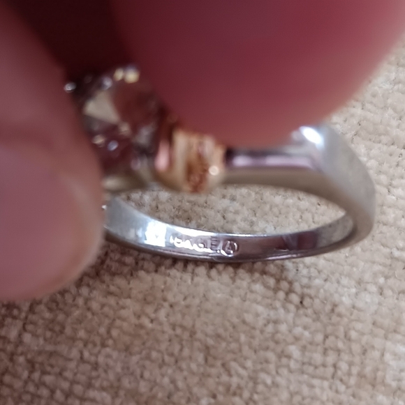 Silver Tone Square Cut Light Green Glass Ring - Picture 10 of 12